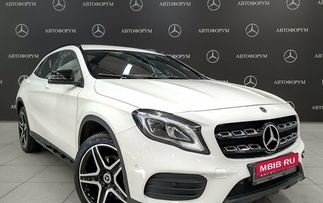 Mercedes-Benz GLA, 2018 год, 2 550 000 рублей, 3 фотография
