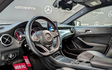 Mercedes-Benz GLA, 2018 год, 2 550 000 рублей, 16 фотография