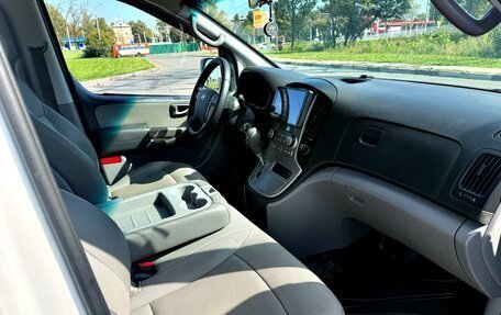 Hyundai Grand Starex Grand Starex I рестайлинг 2, 2009 год, 1 359 000 рублей, 21 фотография