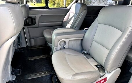 Hyundai Grand Starex Grand Starex I рестайлинг 2, 2009 год, 1 359 000 рублей, 23 фотография