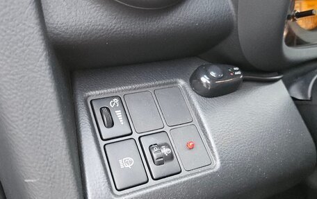 Toyota RAV4, 2006 год, 1 200 000 рублей, 9 фотография