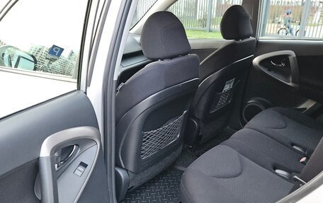 Toyota RAV4, 2006 год, 1 200 000 рублей, 12 фотография