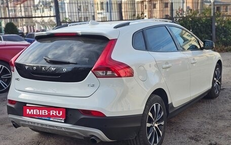 Volvo V40 Cross Country I, 2019 год, 1 595 000 рублей, 7 фотография