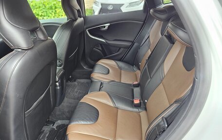 Volvo V40 Cross Country I, 2019 год, 1 595 000 рублей, 21 фотография