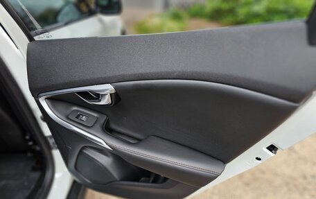 Volvo V40 Cross Country I, 2019 год, 1 595 000 рублей, 22 фотография