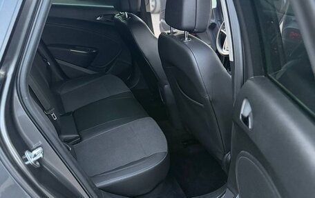 Opel Astra J, 2011 год, 649 000 рублей, 20 фотография