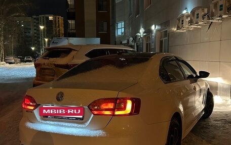 Volkswagen Jetta VI, 2012 год, 549 000 рублей, 2 фотография