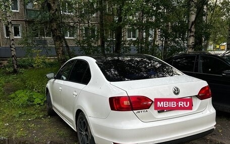 Volkswagen Jetta VI, 2012 год, 549 000 рублей, 3 фотография
