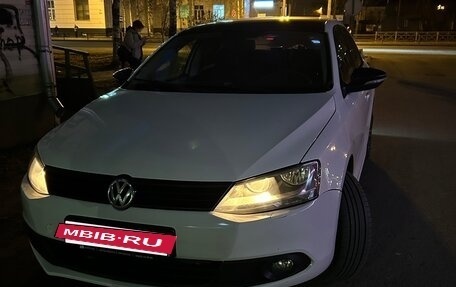 Volkswagen Jetta VI, 2012 год, 549 000 рублей, 5 фотография