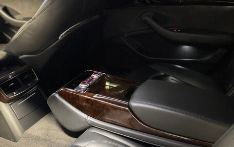 Audi A8, 2015 год, 2 600 000 рублей, 9 фотография