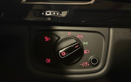 Audi A8, 2015 год, 2 600 000 рублей, 14 фотография