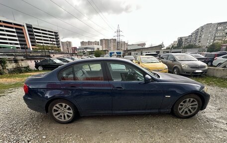 BMW 3 серия, 2011 год, 800 000 рублей, 2 фотография