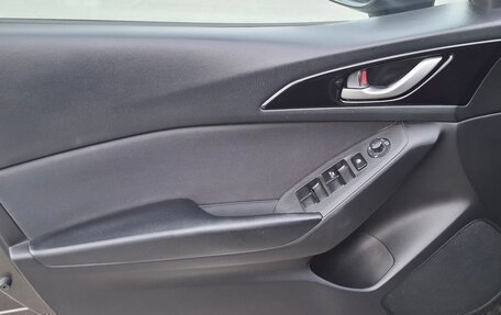 Mazda 3, 2014 год, 1 300 000 рублей, 17 фотография