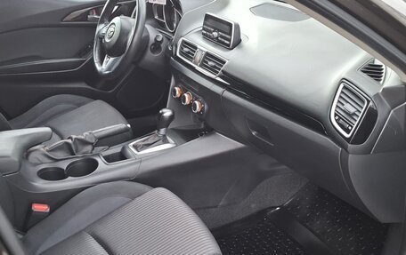 Mazda 3, 2014 год, 1 300 000 рублей, 26 фотография