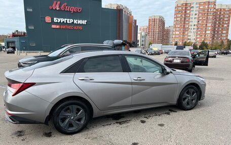 Hyundai Elantra, 2021 год, 1 800 000 рублей, 4 фотография