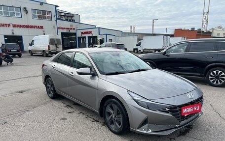 Hyundai Elantra, 2021 год, 1 800 000 рублей, 6 фотография
