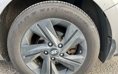 Hyundai Elantra, 2021 год, 1 800 000 рублей, 15 фотография