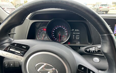 Hyundai Elantra, 2021 год, 1 800 000 рублей, 12 фотография