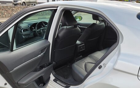 Toyota Camry, 2019 год, 2 780 000 рублей, 12 фотография