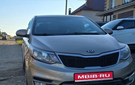 KIA Rio III рестайлинг, 2015 год, 930 000 рублей, 1 фотография