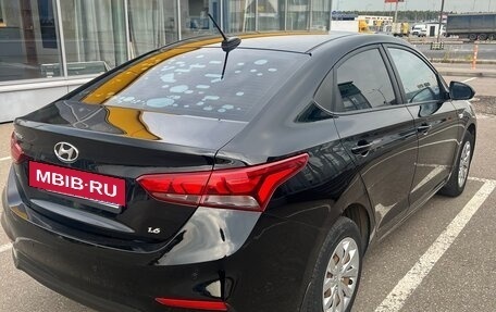 Hyundai Solaris II рестайлинг, 2018 год, 1 200 000 рублей, 14 фотография
