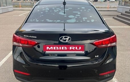 Hyundai Solaris II рестайлинг, 2018 год, 1 200 000 рублей, 15 фотография
