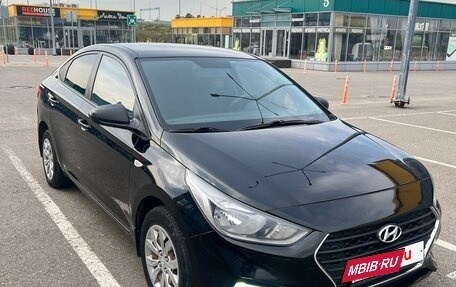 Hyundai Solaris II рестайлинг, 2018 год, 1 200 000 рублей, 12 фотография