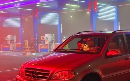 Mercedes-Benz M-Класс, 2002 год, 1 300 000 рублей, 23 фотография