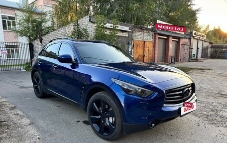 Infiniti QX70, 2013 год, 2 200 000 рублей, 2 фотография