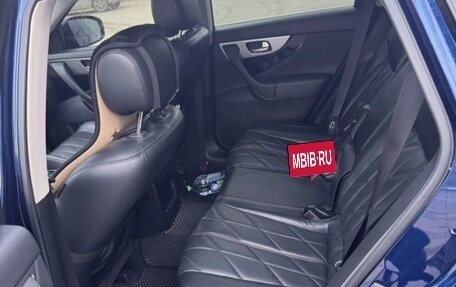 Infiniti QX70, 2013 год, 2 200 000 рублей, 11 фотография
