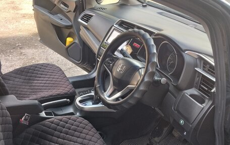 Honda Fit III, 2013 год, 850 000 рублей, 6 фотография