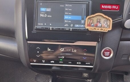 Honda Fit III, 2013 год, 850 000 рублей, 4 фотография