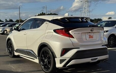 Toyota C-HR I рестайлинг, 2023 год, 1 785 000 рублей, 6 фотография