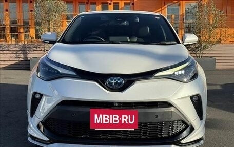 Toyota C-HR I рестайлинг, 2023 год, 1 785 000 рублей, 2 фотография