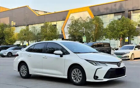 Toyota Corolla, 2022 год, 1 130 000 рублей, 2 фотография