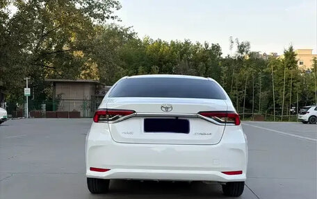Toyota Corolla, 2022 год, 1 130 000 рублей, 5 фотография