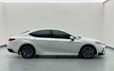 Toyota Camry, 2025 год, 4 377 700 рублей, 4 фотография