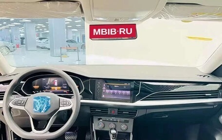 Volkswagen Passat, 2025 год, 1 805 000 рублей, 10 фотография