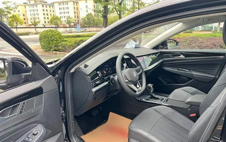 Volkswagen Passat, 2025 год, 1 823 000 рублей, 10 фотография