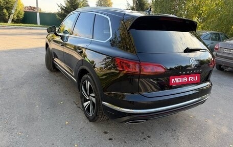 Volkswagen Touareg III, 2018 год, 4 450 000 рублей, 3 фотография