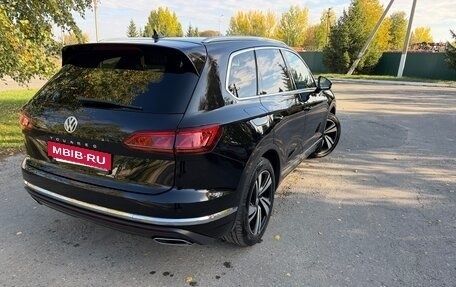 Volkswagen Touareg III, 2018 год, 4 450 000 рублей, 4 фотография