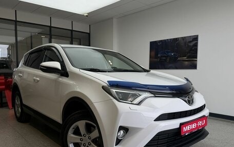 Toyota RAV4, 2019 год, 2 300 000 рублей, 1 фотография