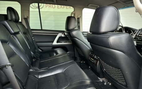 Toyota Land Cruiser 200, 2012 год, 3 199 000 рублей, 13 фотография