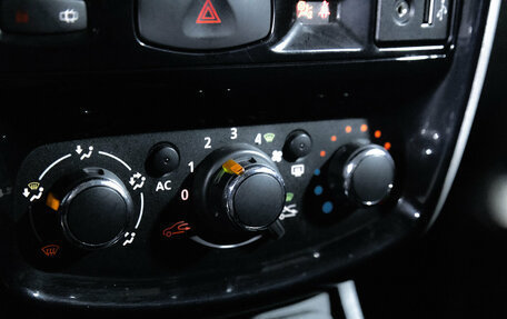 Nissan Terrano III, 2014 год, 999 999 рублей, 20 фотография