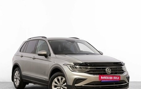 Volkswagen Tiguan II, 2021 год, 2 499 000 рублей, 2 фотография