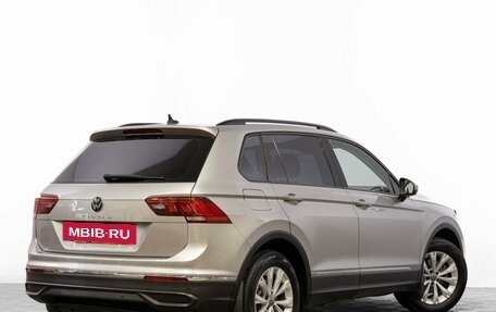 Volkswagen Tiguan II, 2021 год, 2 499 000 рублей, 5 фотография