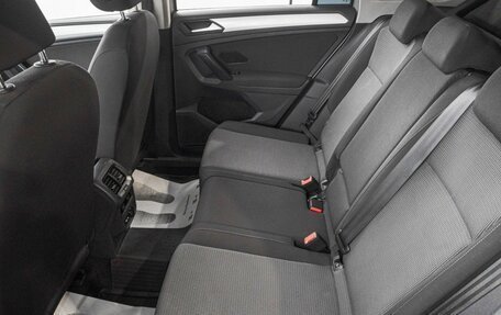 Volkswagen Tiguan II, 2021 год, 2 499 000 рублей, 24 фотография