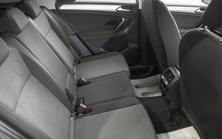 Volkswagen Tiguan II, 2021 год, 2 499 000 рублей, 26 фотография