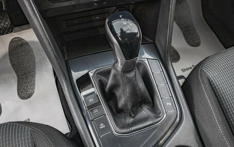 Volkswagen Tiguan II, 2021 год, 2 499 000 рублей, 21 фотография