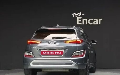 Hyundai Kona I, 2021 год, 1 359 000 рублей, 4 фотография